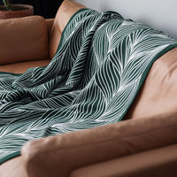 Plaid jacquard minimaliste nordique, couverture de canapé douce à rayures en peluche, couvre-lit, couverture de sieste décorative pour hôtel et usage domestique