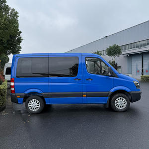 Autobús ligero de 5,2 metros con 12 asientos, estándar de emisión Euro 5, para viajes urbanos y recorridos en grupo - Product Image 3