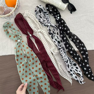 Pañuelo largo decorativo de gasa con perlas para mujer, estampado de leopardo marrón con puntos, cinta para atar el pelo, la camisa o como accesorio para la correa del bolso. - Product Image 4