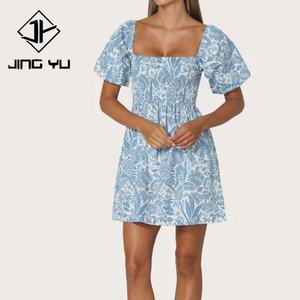 Robe courte à manches bouffantes plissée à imprimé hawaïen de haute qualité, robe en coton biologique personnalisée pour l'été - Product Image 3