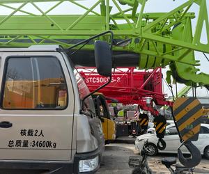 Grúa Móvil/Grúa sobre Camión Zoomlion Ztc350v5 35T de Segunda Mano, Usada, Ztc350v Ztc550v Ztc850h5 - Product Image 4