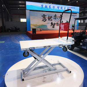 Troli listrik portabel empat roda gunting pengangkat hidrolik truk Flatbed penanganan On-Board untuk penggunaan pantai OEM dapat disesuaikan - Product Image 4