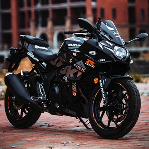 Motocicleta Suzuki GSX250R de Dos Cilindros y 250cc, Refrigerada por Agua, con ABS, Normativa Nacional IV, Inyección Electrónica de Combustible, Disponible para Registro, Usada, Popular en Internet - Product Image 1