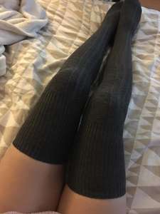 Vente en gros de chaussettes longues et hautes personnalisées pour femmes, chaussettes thermiques d'hiver en coton pour jeunes femmes, chaussettes hautes pour dames - Product Image 4