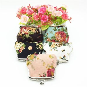 Monedero pequeño de lona con diseño de rosas y hilo oculto para mujer, cartera con hebilla de tela, diseño floral, rosa, negro, blanco, azul, café - Product Image 1