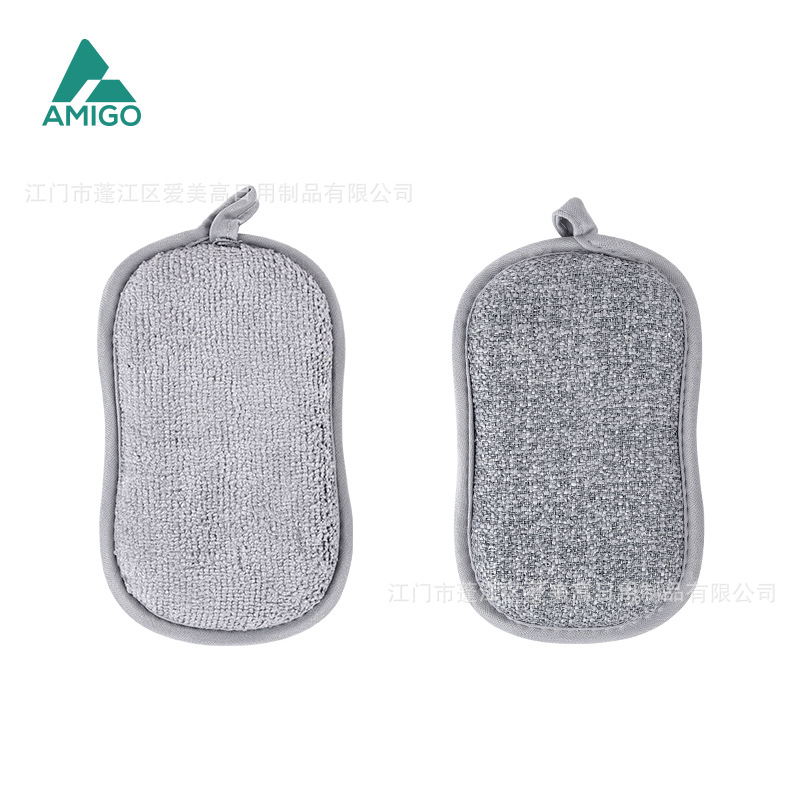 Gris, una pieza, sin adornos.