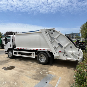 Prix d'usine 1suzu 700P 9CBM Camion compacteur de déchets à chargement arrière - Product Image 4