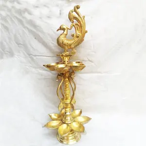 Pauw Figuur Messing Metalen Decoratieve Pooja Olielamp/Tafel Diya In Antiek Afgewerkt