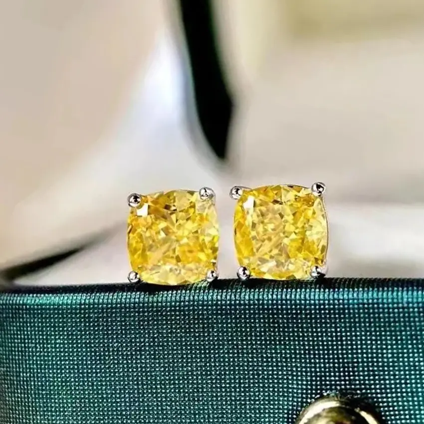 0.6ctイエロークッションカットファインジュエリーダイヤモンドイヤリングラボ成長ダイヤモンドカラー天然石女性用ジュエリー