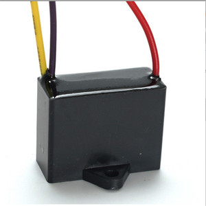 Schwarz Fan Kondensator CBB61 1,5 uF + <span class=keywords><strong>2</strong></span>,5 uF 3 Drähte AC 250V 50/60Hz Kondensator Für decke Fan - Product Image 1