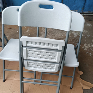 Chaises pliantes en plastique HDPE blanc, robustes, pour événements extérieurs, fêtes, jardins, capacité <span class=keywords><strong>de</strong></span> charge <span class=keywords><strong>de</strong></span> 650 lb, vente en gros - Product Image 2