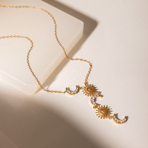 Collar con colgante de sol, luna y estrellas, cadena de diamantes de imitación en tono dorado, joyería de regalo para uso diario - Product Image 4