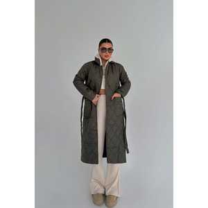 Veste matelassée kaki avec logo personnalisé en cuir de serpent, doublure en nylon pour l'hiver, le printemps et l'automne - Disponible en taille XL - Product Image 3