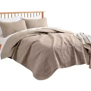 Edredón Ligero Imperial Tamaño King para Todas las Estaciones, Ropa de Cama Elegante para el Hogar - Product Image 1