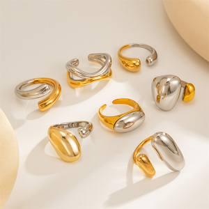 Bague empilable en acier inoxydable 18K étanche pour femme – Accessoire tendance pour elle, bijou de mode féminin à porter au doigt - Product Image 5
