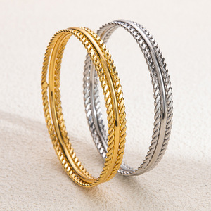 Brazalete de Acero de Titanio con Ribete de Encaje, Chapado en Oro de 18K, Joyería de Moda Unisex - Product Image 1