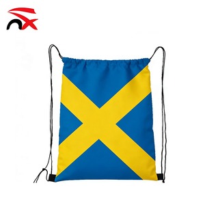 Ensemble de supporters de l'équipe de football suédoise 2026 : drapeau national, drapeau à main, collier <span class=keywords><strong>carte</strong></span>, porte-clés, épinglette, t-shirt – Campagne Mondial de Football - Product Image 5