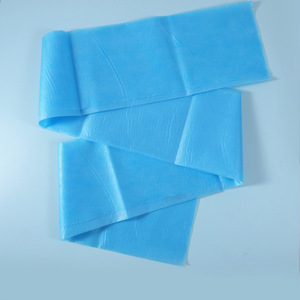 Draps d'examen médicaux jetables non tissés bleus à usage unique pour salons de beauté et soins infirmiers - Product Image 2