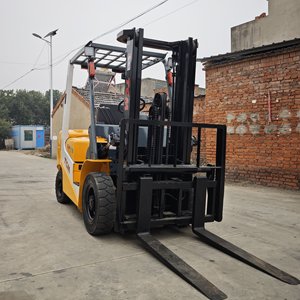 รถยกดีเซล TCM ยี่ห้อญี่ปุ่น 3 ตัน พร้อมเครื่องยนต์ Isuzu รุ่น TCM FD30 รถยกมือสอง - Product Image 2