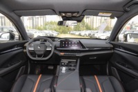 Nouvelle berline Changan UNI-V 1.5T 500BAR Édition Premium 2025, conduite à gauche, automatique, jantes R18, Euro VI, essence