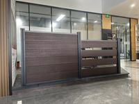 Panneau de clôture de sécurité en aluminium GEM avec revêtement en poudre, design 3D - WPC écologique pour usage domestique et commercial en extérieur