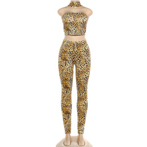 Viviblook Z0115ST01 Nuevo Conjunto de Fiesta para Mujer con Estampado de Leopardo, Top Halter sin Tirantes con Espalda Descubierta y Pantalones Ajustados de Dos Piezas - Product Image 4