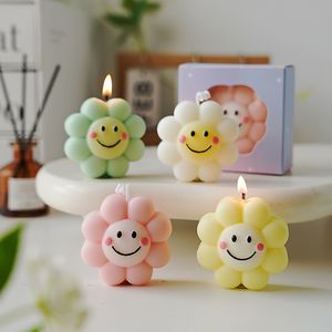Vela Aromática Decorativa para el Hogar, Creativa, para Cumpleaños, Festivales y Fiestas, con Diseño <span class=keywords><strong>de</strong></span> Girasol Sonriente, Venta al por Mayor - Product Image 4