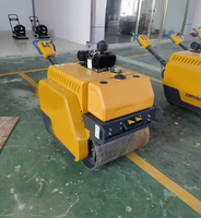 Motor de rodillo autopropulsado para excavación de zanjas de asfalto, compactador vibratorio de doble tambor de 600 kg con transmisión hidrostática y motor confiable XMR060