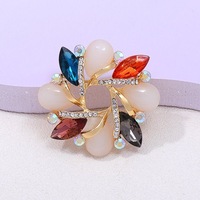 Bros Bunga Kristal Rhinestone Trendy, Bros Opal Mawar, Bros Pernikahan untuk Wanita, Bros Kerah, Bros Mantel, Corsage