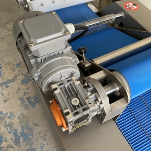 Ligne de production de croissants automatique électrique, <span class=keywords><strong>prix</strong></span> d'usine, capacité de 3000 pièces/heure - Product Image 3