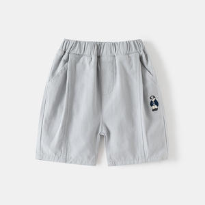 2025 été garçons Shorts décontracté mi-long Style coréen pantalon avec dessin animé brodé enfants bébé tenue décontracté en gros - Product Image 2