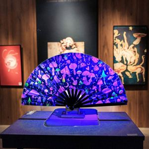 Éventail à main écologique imprimé UV pour promotion, fête et souvenir avec motif décoratif - Product Image 1