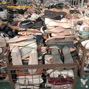 Stock di Scarpe Usate per <span class=keywords><strong>Donna</strong></span>, <span class=keywords><strong>Tacchi</strong></span> Alti e Piatti Misti, Vendita Diretta all'Ingrosso per Adulti in Balle - Product Image 5