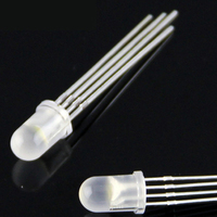 Meilleur prix puces TW cathode d'anode commune lentille diffuse blanche 4 broches tri couleur 5mm lampe à LED RVB pour lumières