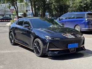 CHANGAN UNI-V 2023, Automóvil <span class=keywords><strong>de</strong></span> Gasolina, Sedán <span class=keywords><strong>de</strong></span> Combustible, 1.5T 2.0T, Sedán Usado, Autos <span class=keywords><strong>de</strong></span> <span class=keywords><strong>Segunda</strong></span> <span class=keywords><strong>Mano</strong></span>, Entrega Rápida - Product Image 3