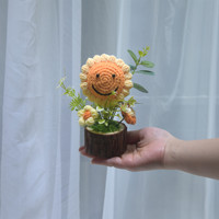 Ornements de maison tissés à la main en pot, fleurs artificielles réalistes en fil tricoté, bouquets de tournesols au crochet pour Thanksgiving et la remise des diplômes