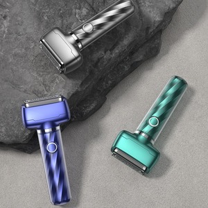 Afeitadora Recargable para Hombre con Cabezal Magnético de Triple Cuchilla de Aleación de 0.055mm, Diseño de Panal, IPX7, 700mAh, Bloqueo de Viaje, Certificación CE - Product Image 2