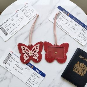 Étiquette de bagage en cuir PU motif papillon – Design moderne, cadeau promotionnel portable pour événements de bienvenue, badge carré avec rangement photo - Product Image 4