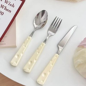 Juego de cuchillo, tenedor y cuchara para queso, cubiertos portátiles para niños y estudiantes, utensilios para carne al estilo occidental, rectangulares de color sólido - Product Image 3