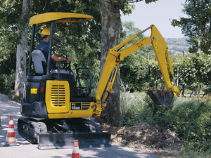 Mini-excavatrice hydraulique sur chenilles PC18MR-3 de 1,8 tonne, machine de construction compacte, prix d'usine - Product Image 4