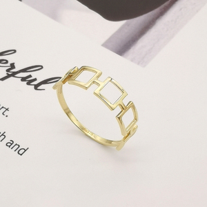 Luxuriöse 9k Gold Verlobungs- und Eheringe mit Trendigem Rechteckigem Design für Feiern, Jubiläen und Geschenke - Product Image 3