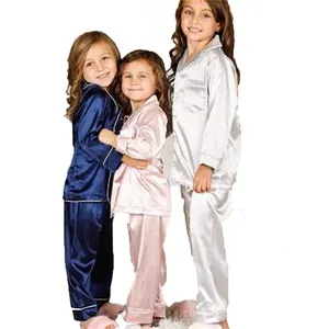 Ensemble de pyjama d'automne pour garçons et filles, vêtement de nuit à manches longues, en soie, cadeau pour journée des enfants