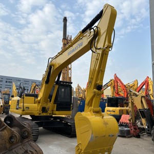 Excavadora Komatsu PC210 Usada con Pocas Horas de Uso, en Perfecto Estado, Completamente Inspeccionada, Funcionamiento Estable, Económica, Prueba en Sitio Disponible - Product Image 3