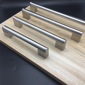 Furnitur Stainless Steel pegangan pintu kabinet u-bar pegangan tarik Laci kabinet berongga - Product Image 3