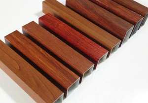 <span class=keywords><strong>Tubo</strong></span> Cuadrado de <span class=keywords><strong>Aluminio</strong></span> Serie 6000 con Acabado de Grano de <span class=keywords><strong>Madera</strong></span> - Ecológico y Fácil de Instalar, Servicios de Corte y Doblado Disponibles - Product Image 3