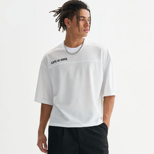 เสื้อยืดกีฬาผู้ชายผ้าโพลีเอสเตอร์ตาข่าย100% พรีเมี่ยมแขนสั้นแนวสตรีทสั่งทำโลโก้ได้ - Product Image 5