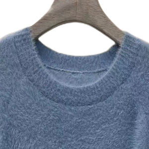Suéter Corto de Mohair con Tejido de Nylon para Mujer, Suéter de Manga Larga con Cuello Redondo, Textura Suave y Esponjosa, Diseño de Bloques de Color - Product Image 3