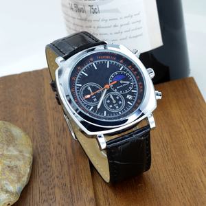 นาฬิกาโครโนกราฟผู้ชายอเนกประสงค์คุณภาพสูง 47 มม. รับผลิตแบบ OEM ODM พร้อมโลโก้ ขายส่ง นาฬิกาสปอร์ตผู้ชายแบบกำหนดเอง - Product Image 2