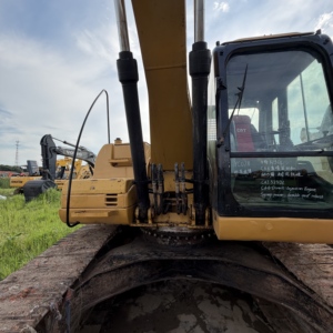 Excavatrice sur chenilles CAT 323DL d'occasion de haute qualité, équipement de construction lourd, similaire aux séries Caterpillar D. - Product Image 5