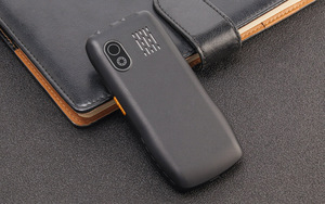 V173 Tùy Chỉnh Cao Cấp '2-Inch <span class=keywords><strong>Sos</strong></span> Tính Năng Điện Thoại Bàn Phím Lớn Nút Thẻ Sim Kép Pin Lớn OEM/ODM 2G Điện Thoại Di Động Cho Người Cao Tuổi - Product Image 6